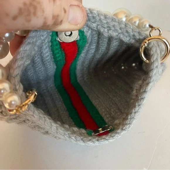 Handmade Croché Bag With Pearl Handle . - Picture 5 of 8